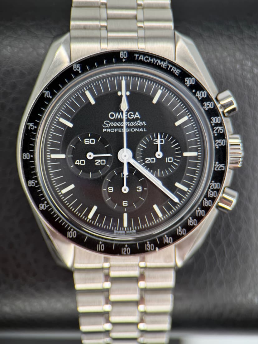 Omega Speedmaster 31030425001002